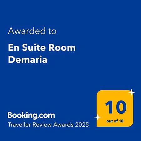 En Suite Room Demaria Komiza Bagian luar foto